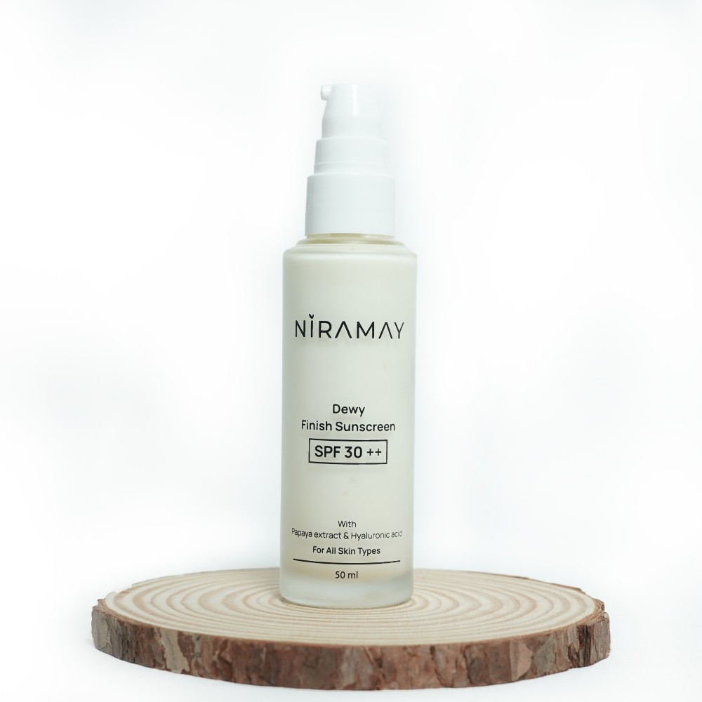 Dewy-Finish-Sunscreen-03